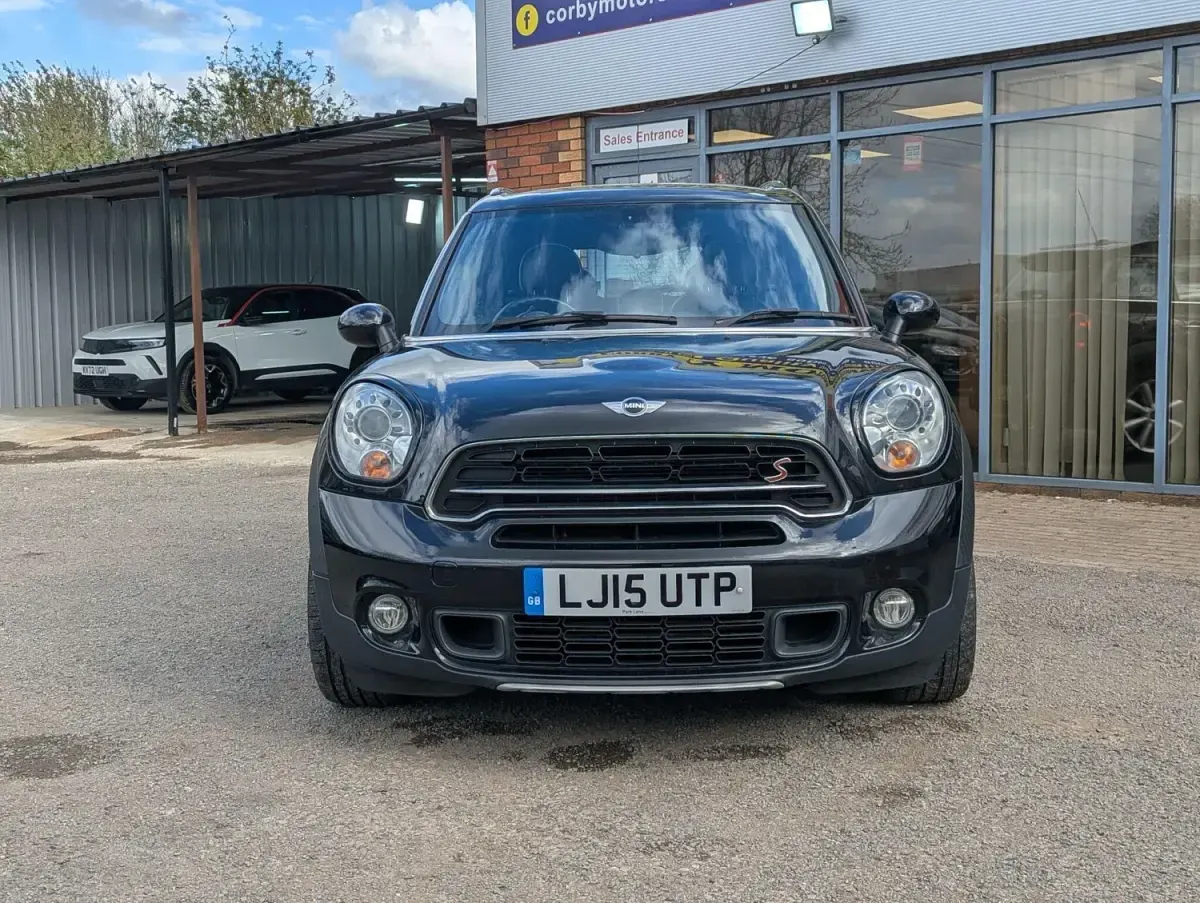 Begagnad Mini Cooper S 2015 Svart Halvkombi