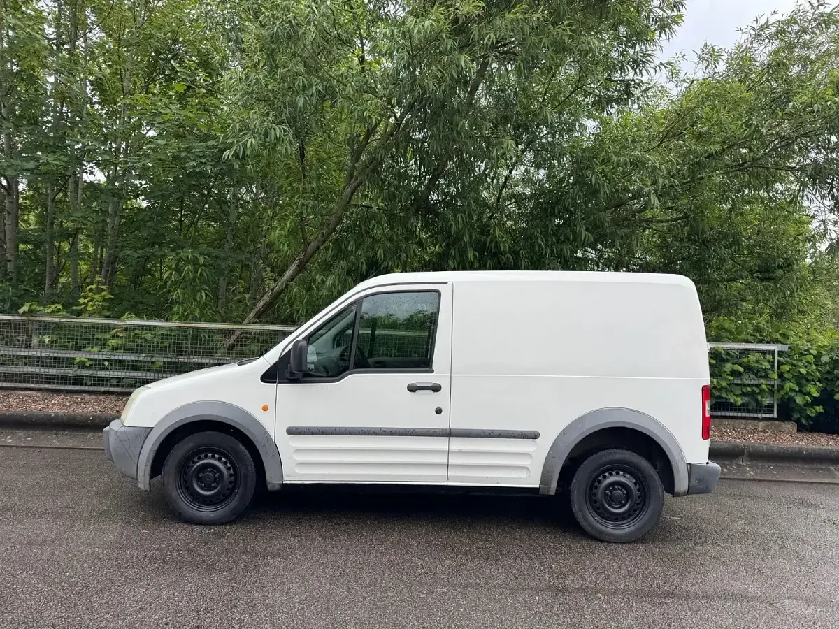 Used Ford Transit 75 HP (55 kW) 2005 White Van