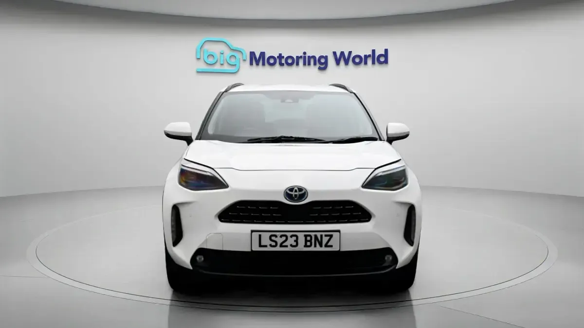 Used Toyota Yaris Hybrid 114 HP (83 kW) 2023