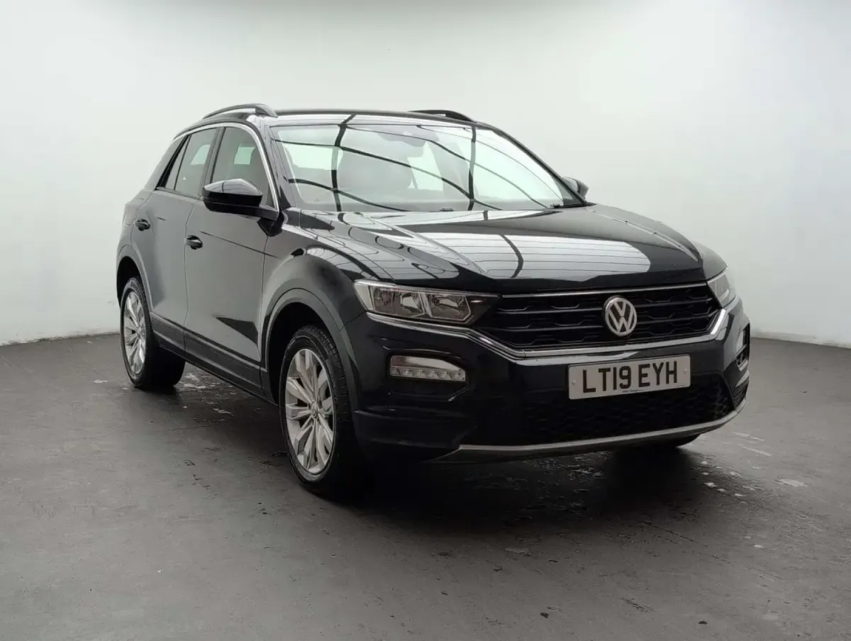 Used VW T-Roc SE 147 HP (108 kW) 2019 Black SUV