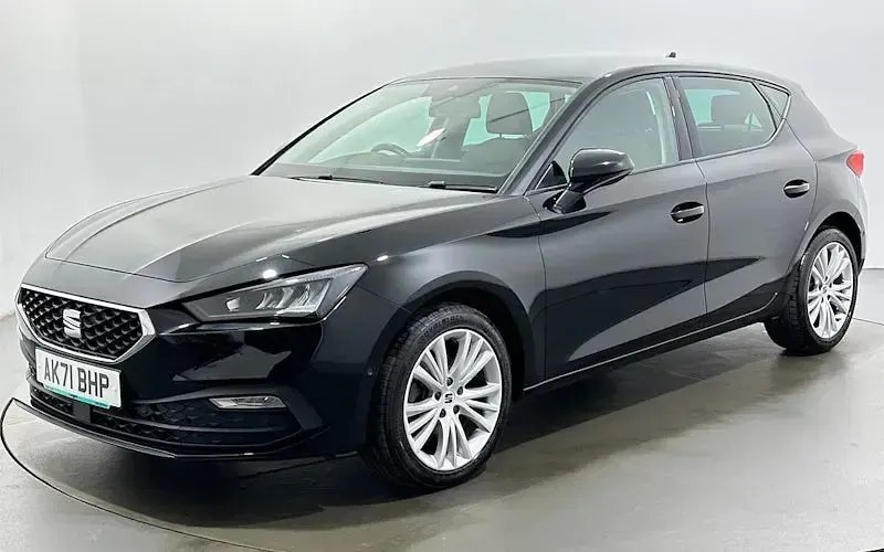 Used Seat Leon SE Dynamic 110 HP (80 kW) 2023 Hatchback