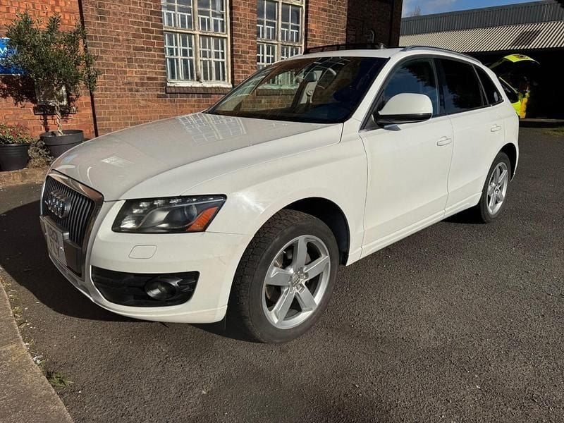Used Audi Q5 268 HP (197 kW) 2011 White SUV