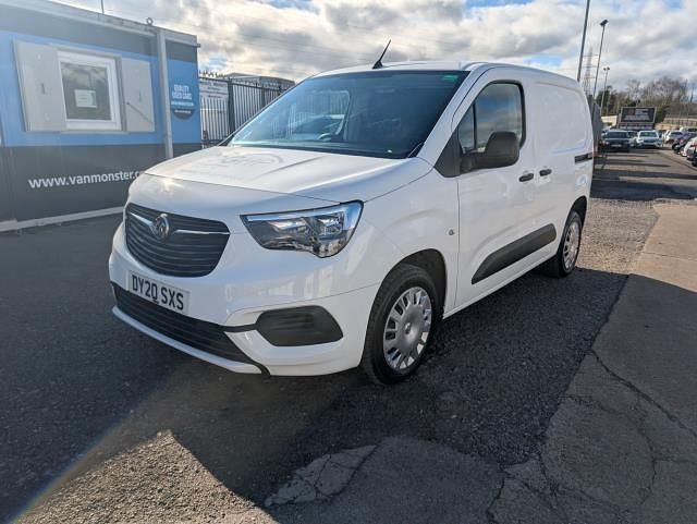 Used Vauxhall Combo Sportive 100 HP (73 kW) 2020 White MPV