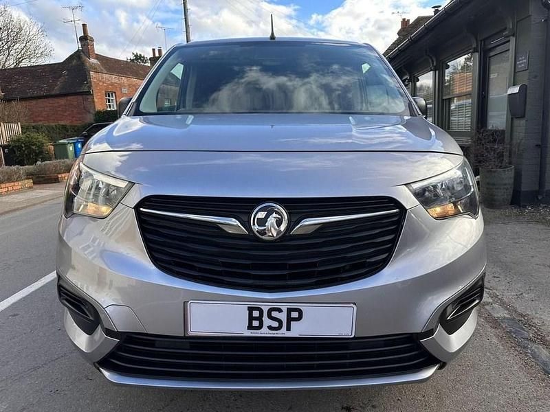 Used Vauxhall Combo Sportive 75 HP (55 kW) 2019 Grey MPV