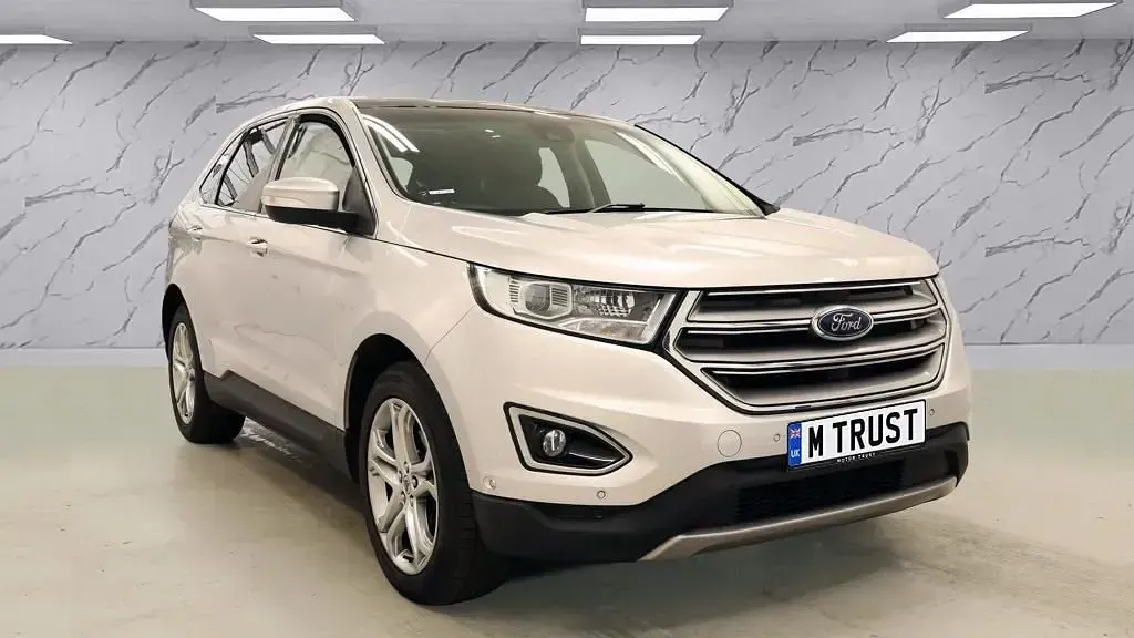 Usado Ford Edge Titanium 210 HP (154 kW) 2017 Prateado SUV