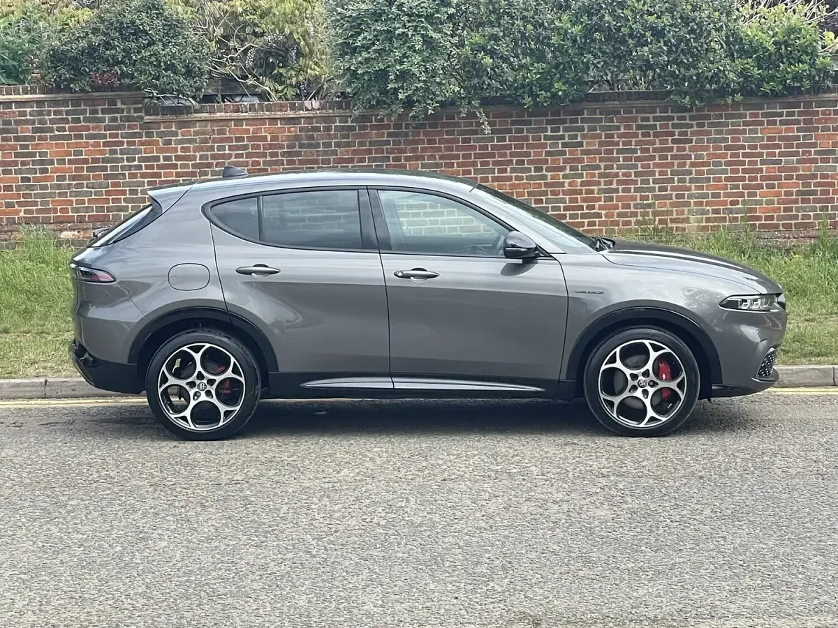 Used Alfa Romeo Tonale Veloce 160 HP (117 kW) 2024 Grey SUV