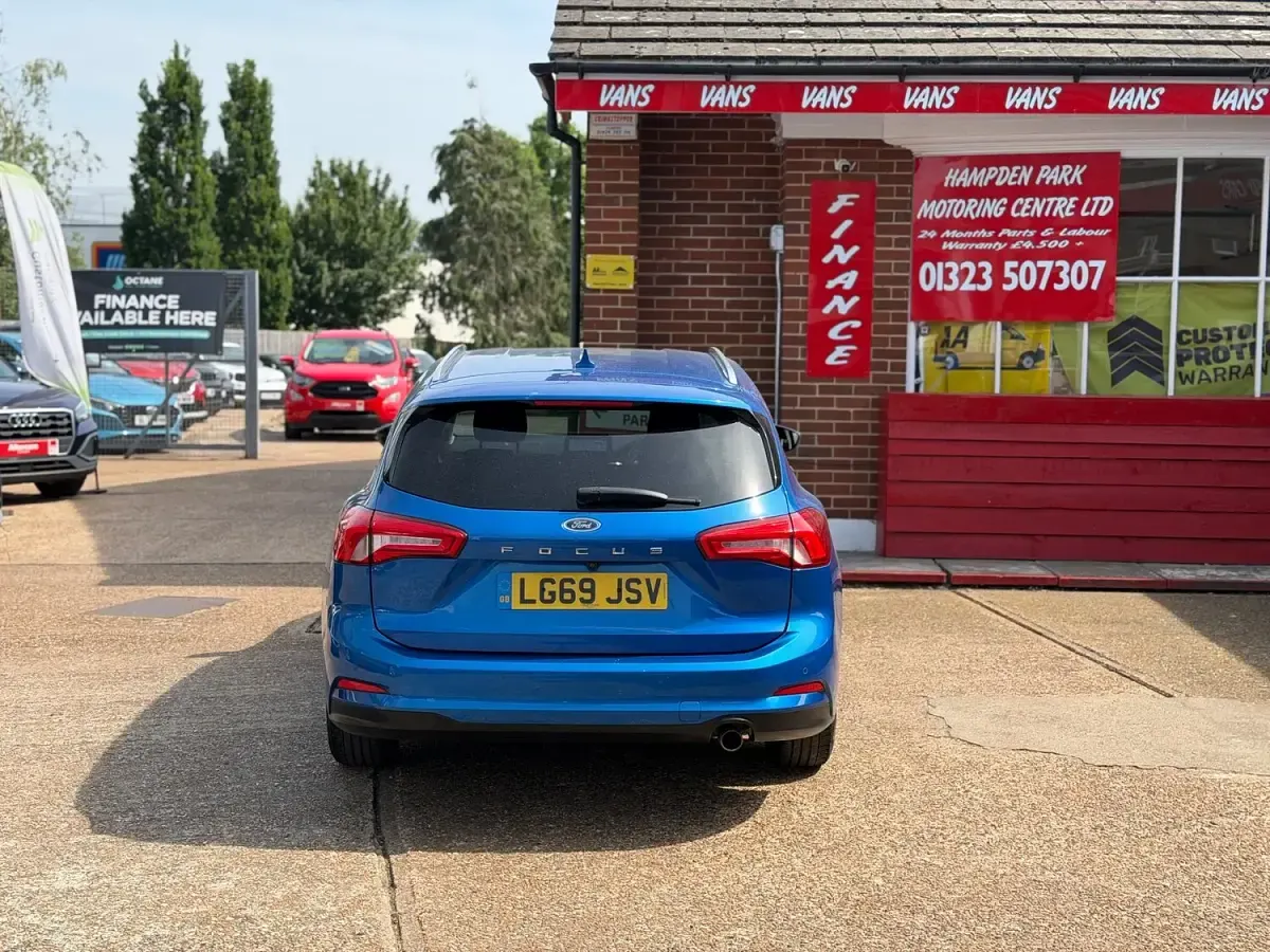 Used Ford Focus Titanium 125 HP (91 kW) 2019 Blue Estate