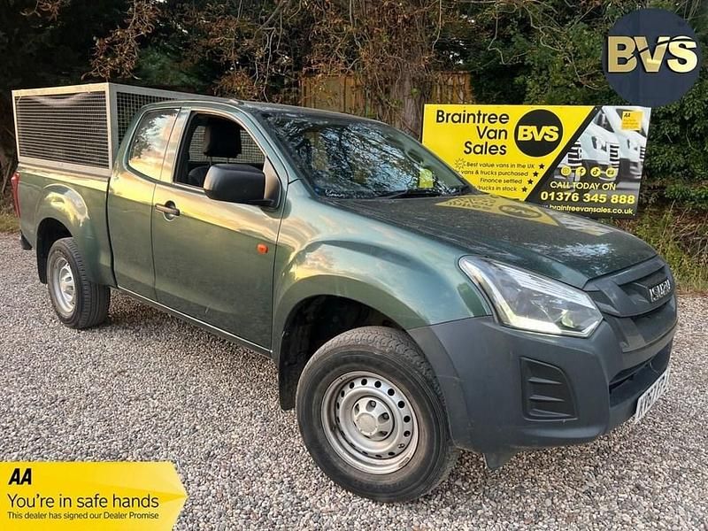 Green Used 2017 Isuzu D-Max Pickup | £14,950 (Fair price) - Image 1/4