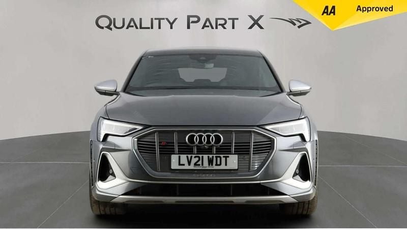 Used Audi e-tron 369 kW (503 HP) 2021 Grey SUV
