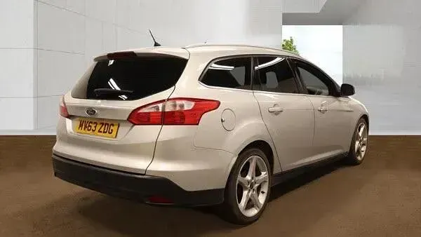Used Ford Focus Titanium 115 HP (84 kW) 2013 Silver Estate