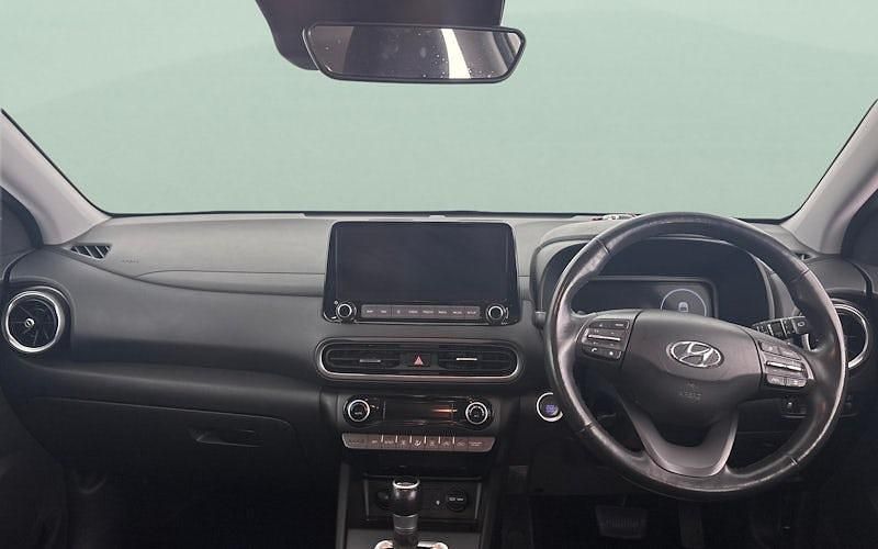 Second-hand Hyundai Kona Premium 141 CP (103 kW) 2022 Alb SUV