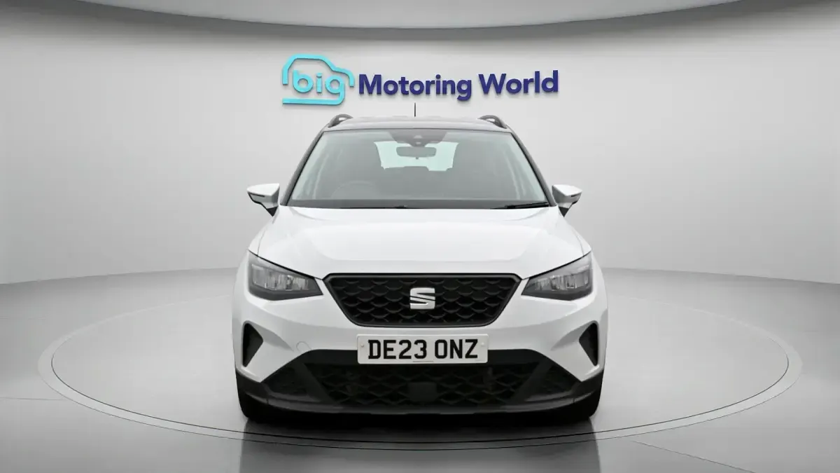 Used Seat Arona SE Technology 95 HP (69 kW) 2023 White SUV