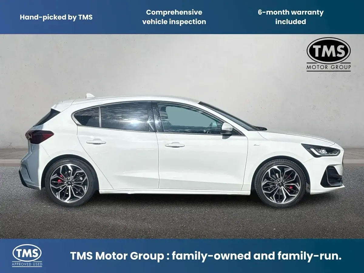 Used Ford Focus ST-Line 2022 White Hatchback