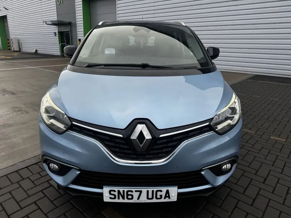 Usado Renault Grand Scénic IV Dynamique 110 HP (80 kW) 2017 Azul Monovolume
