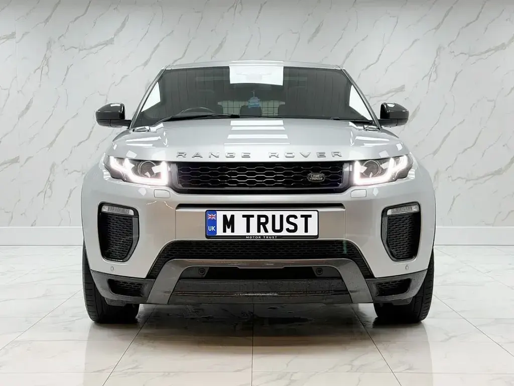 Used Land Rover Range Rover evoque HSE Dynamic 180 HP (132 kW) 2018 Silver SUV