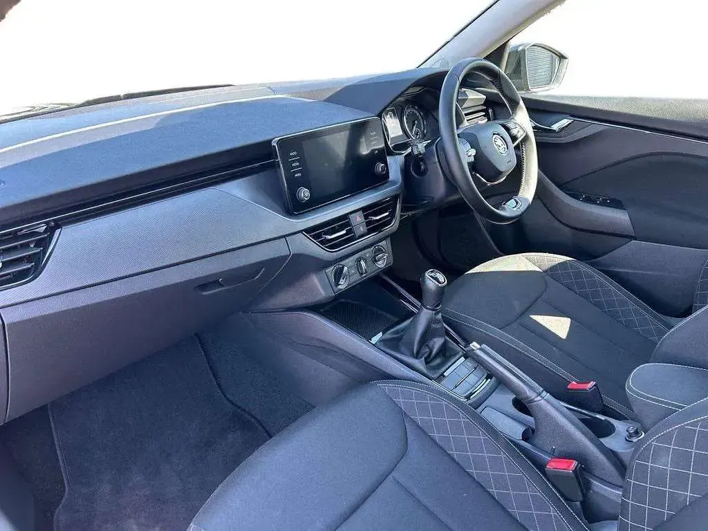 Used Skoda Kamiq SE 147 HP (108 kW) 2022 Black magic pearl effect SUV