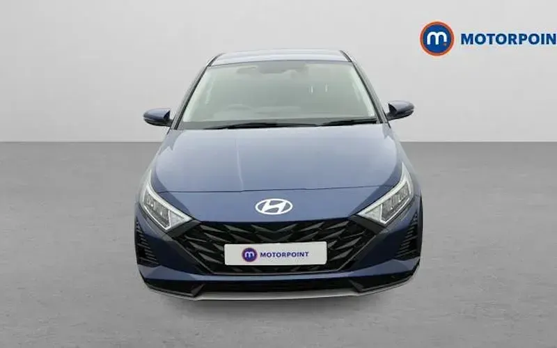 Used Hyundai i20 Premium 101 HP (74 kW) 2025 Blue Hatchback