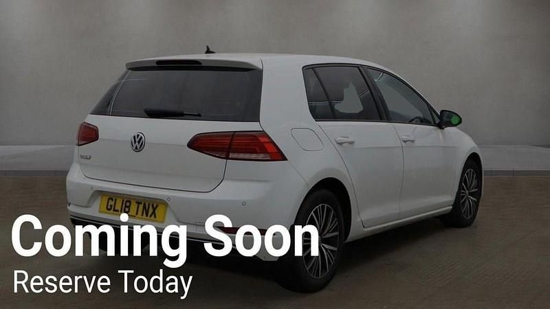 Used VW Golf VII SE 115 HP (84 kW) 2018 White Hatchback