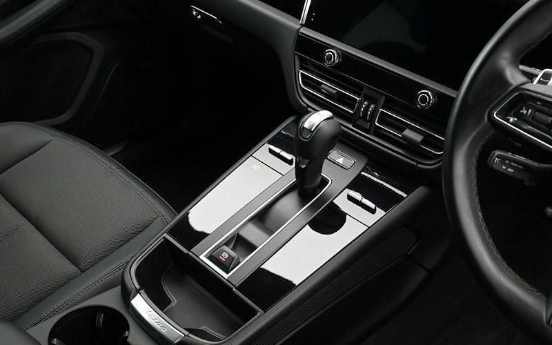 Used Porsche Macan S 379 HP (278 kW) 2025 SUV