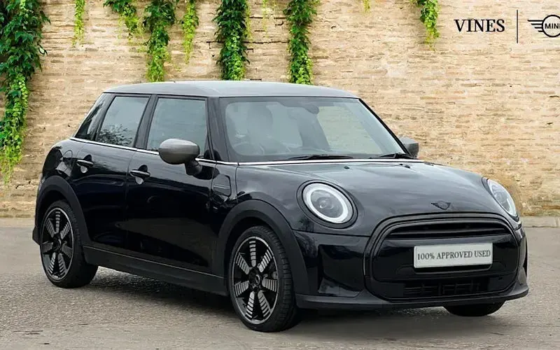 Used Mini Cooper Exclusive 136 HP (100 kW) 2022 Hatchback