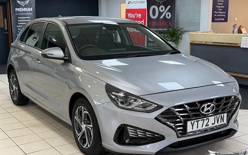 Used 2024 Hyundai i30 SE Hatchback | £14,750 (Good price) - Image 1/4