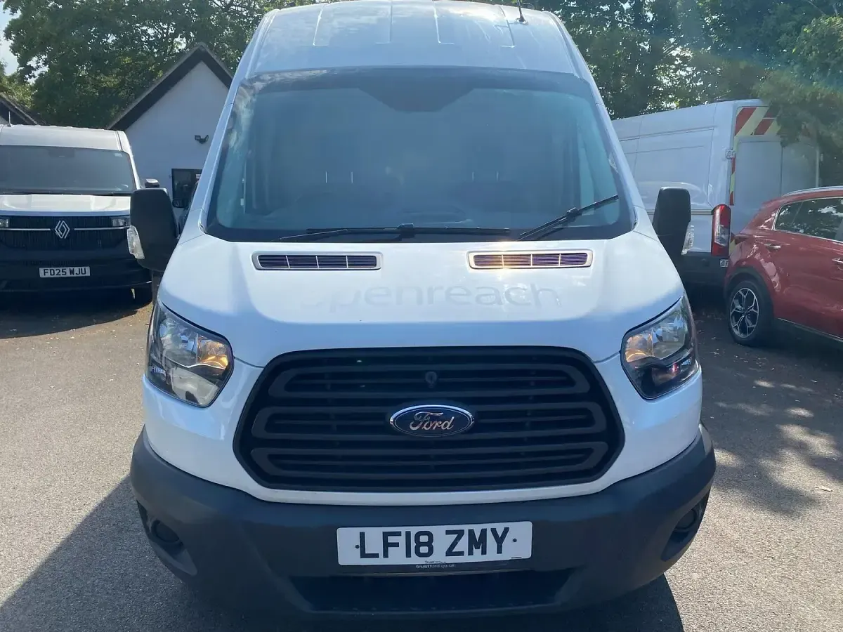 Used Ford Transit 130 HP (95 kW) 2018 White Van