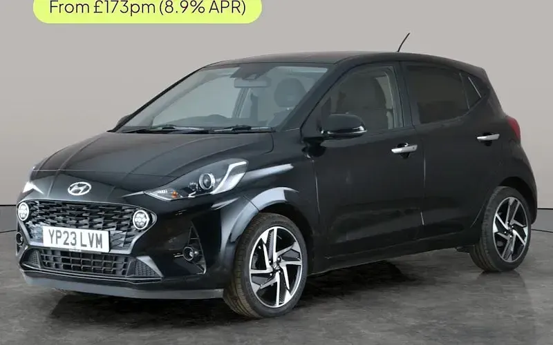 Used Hyundai i10 Premium 67 HP (49 kW) 2023 Hatchback