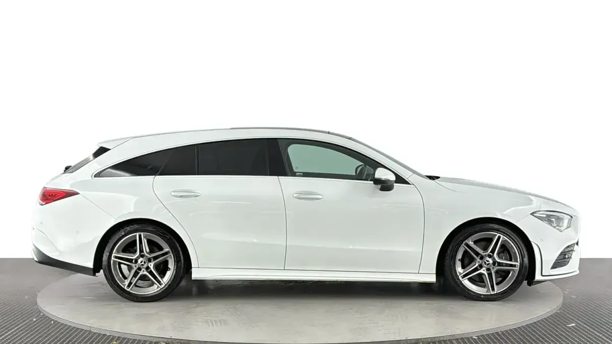 Used Mercedes CLA220 Shooting Brake AMG line 190 HP (139 kW) 2020 White Estate