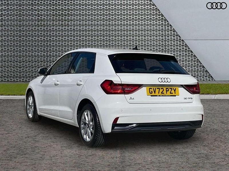Usado Audi A1 Sport 108 CV (79 kW) 2022 Blanco SUV