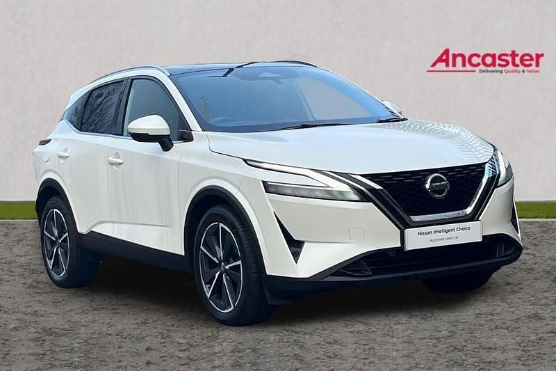 Used Nissan Qashqai Tekna 2022 White SUV