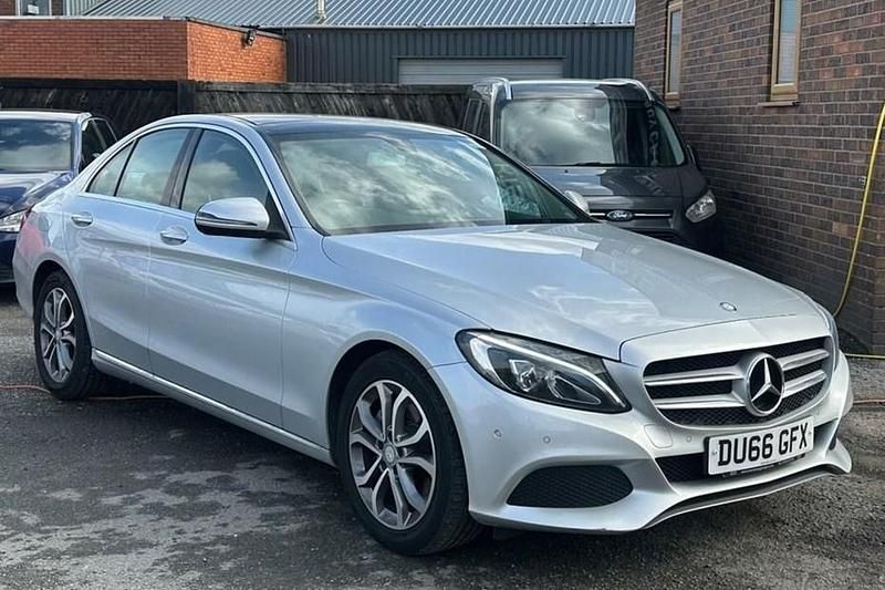 Used Mercedes C220 Premium 170 HP (125 kW) 2016 Silver Sedan