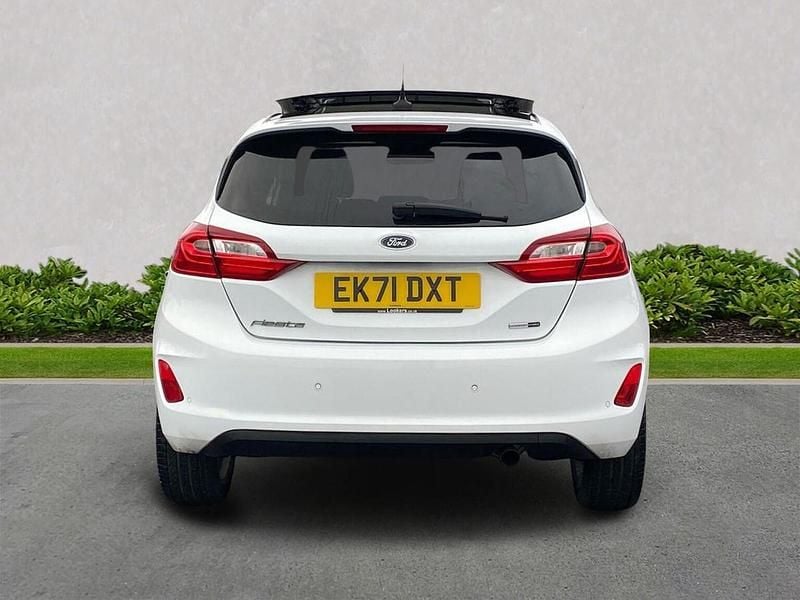 Used Ford Fiesta Titanium X 125 HP (91 kW) 2021 White Hatchback