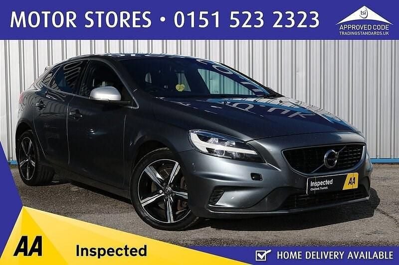 Used Volvo V40 R-Design 245 HP (180 kW) 2017 Grey Hatchback