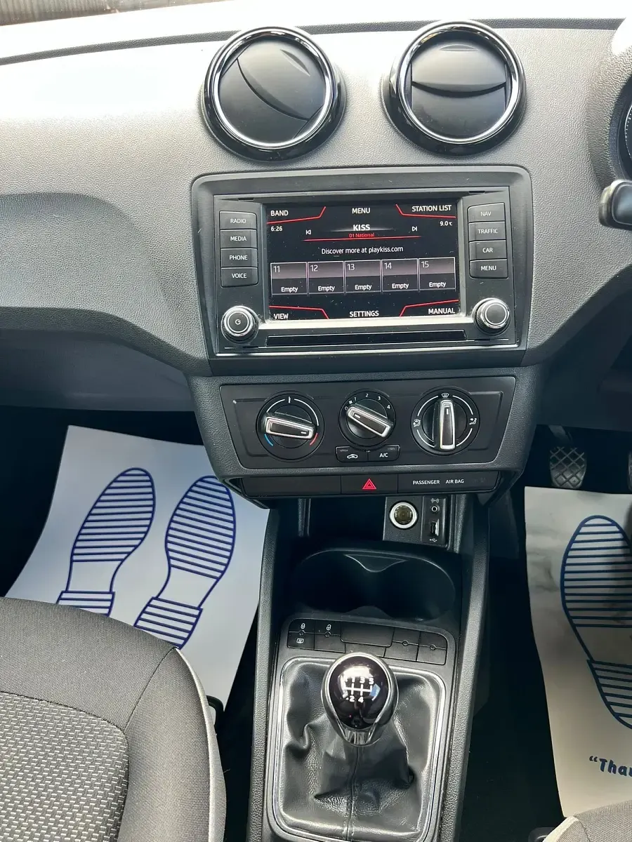 Used Seat Ibiza SE Technology 90 HP (66 kW) 2016 White Hatchback