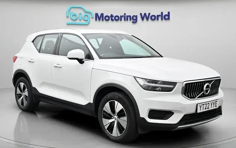 Used Volvo XC40 Core 211 HP (155 kW) 2022 SUV