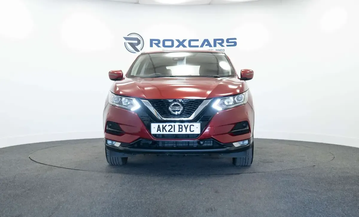 Used Nissan Qashqai Acenta Premium 160 HP (117 kW) 2021 Red SUV