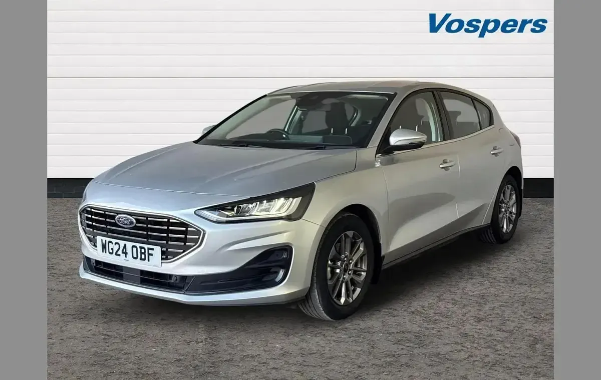 Used Ford Focus Titanium 153 HP (112 kW) 2024 Silver Hatchback