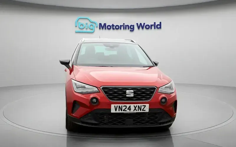 Usado Seat Arona FR 116 CV (85 kW) 2024 Rojo SUV