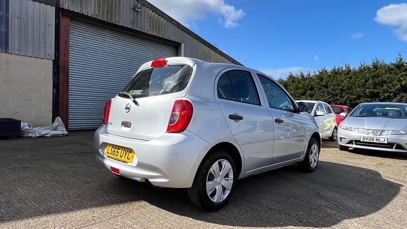 Begagnad Nissan Micra Visia 2015 Silver Halvkombi