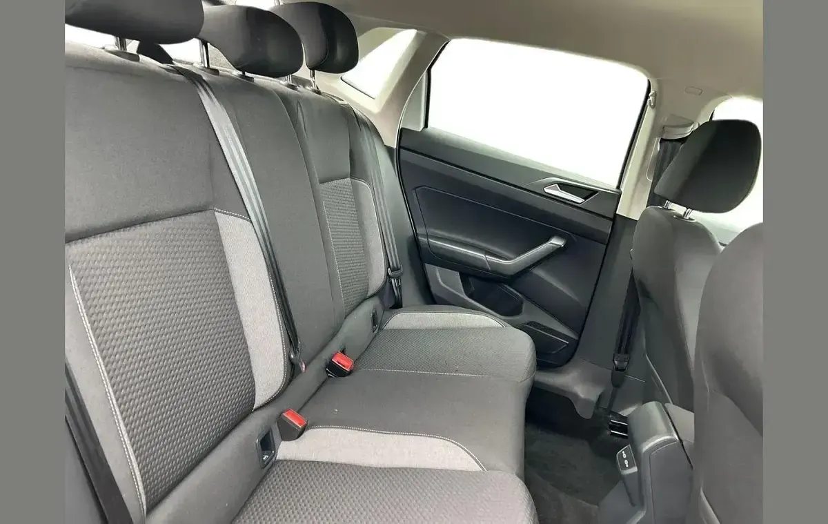Used VW Polo Life 80 HP (58 kW) 2022 White Hatchback
