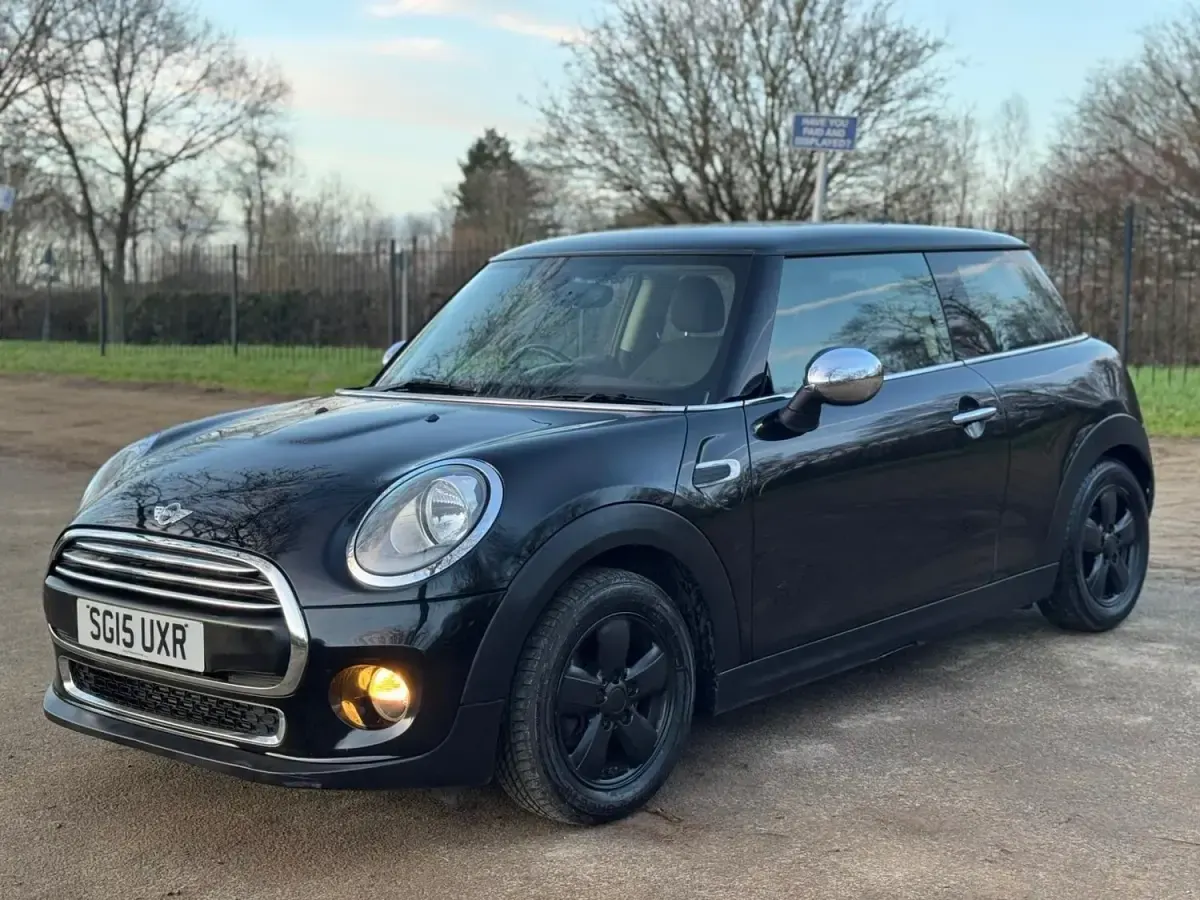 Used Mini ONE Hatch 102 HP (75 kW) 2015 Black Hatchback