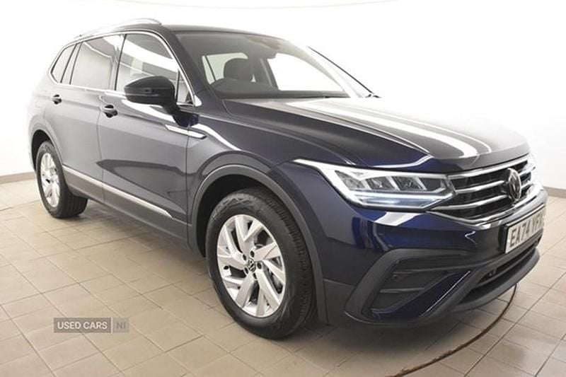 Blue Used 2025 VW Tiguan Allspace Life SUV | £29,495 (Good price) - Image 1/1
