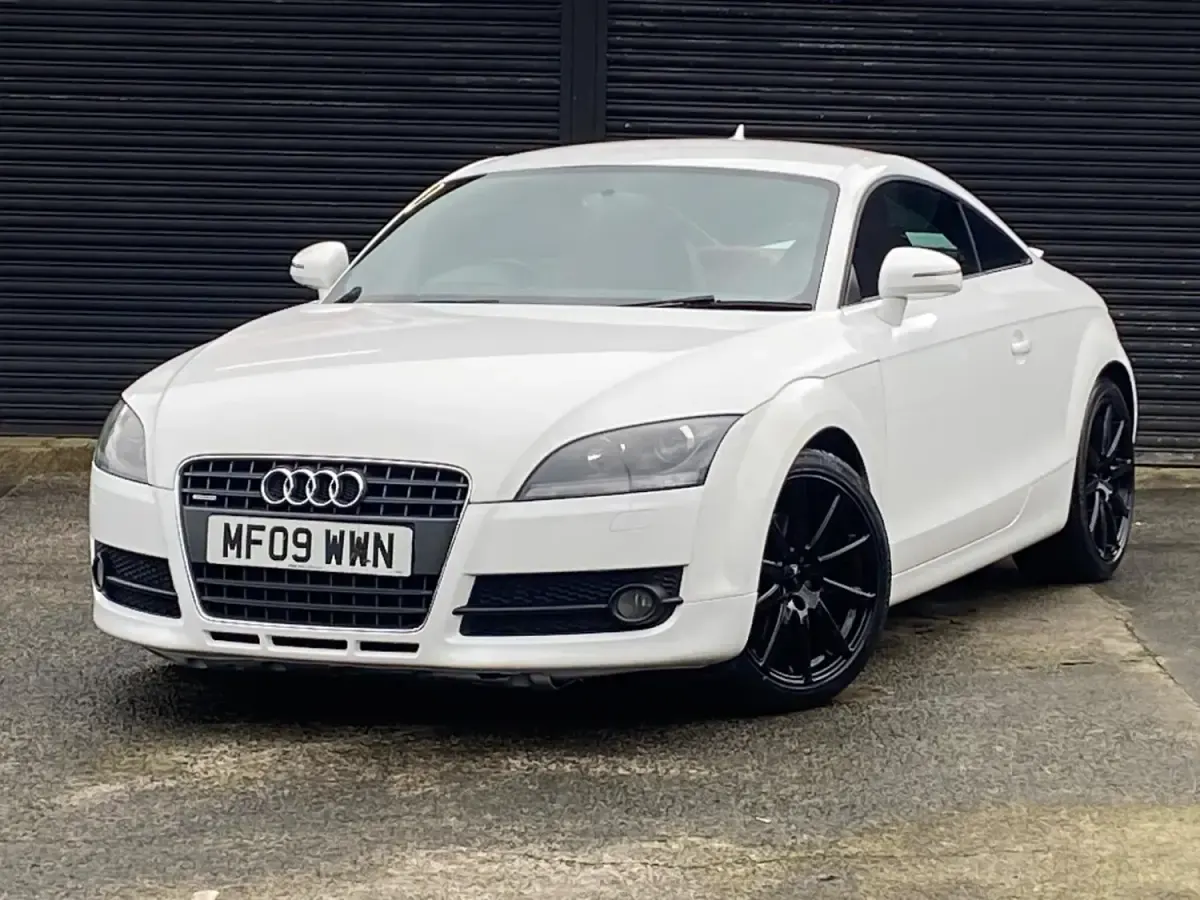Używany Audi TT Comfort 170 KM (125 kW) 2009 Biały Coupe
