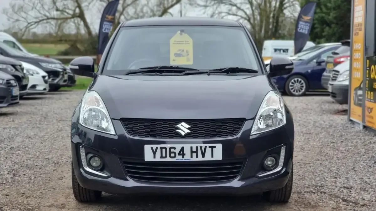 Usado Suzuki Swift SZ4 94 HP (69 kW) 2014 Cinzento Citadino