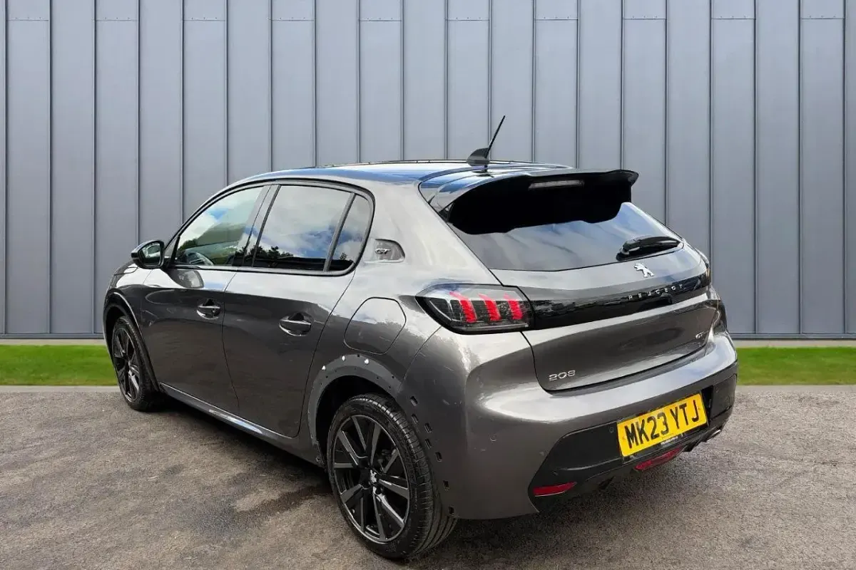 Used Peugeot 208 GT 99 HP (72 kW) 2023 Grey Hatchback