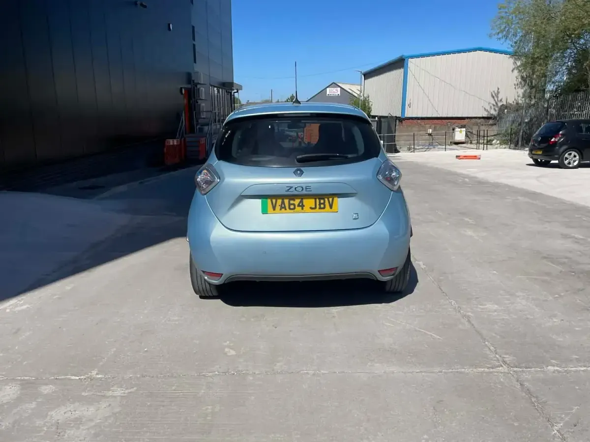 Begagnad Renault Zoe Dynamique 64 kW (88 HK) 2014 Blå Halvkombi