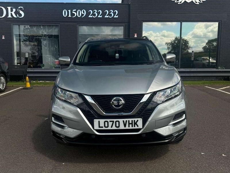 Used Nissan Qashqai N-Connecta 140 HP (102 kW) 2021 Silver SUV