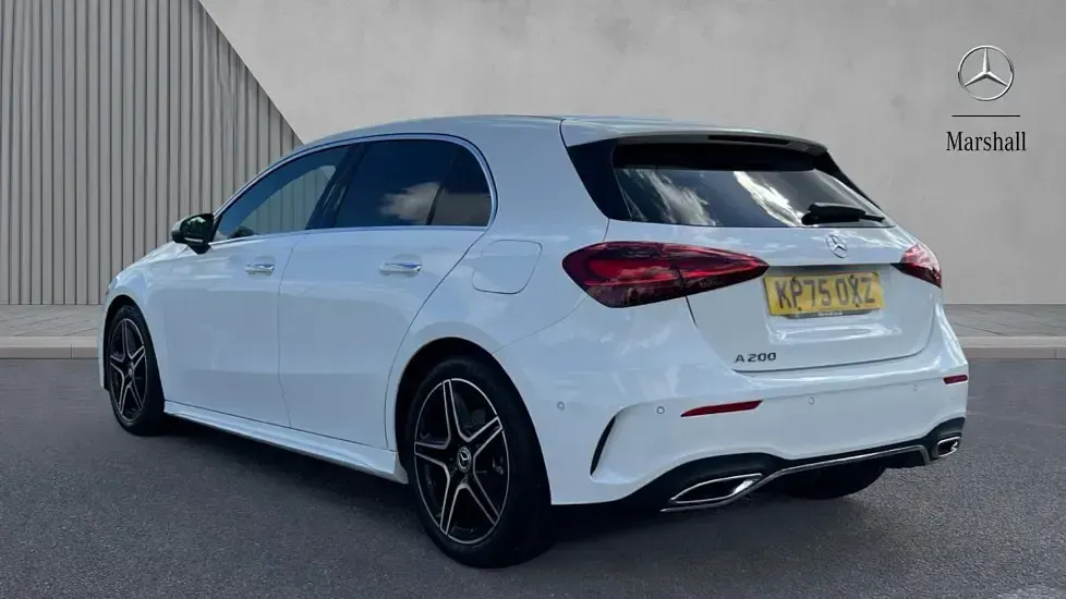 Used Mercedes A200 Executive 163 HP (119 kW) 2025 Polar white