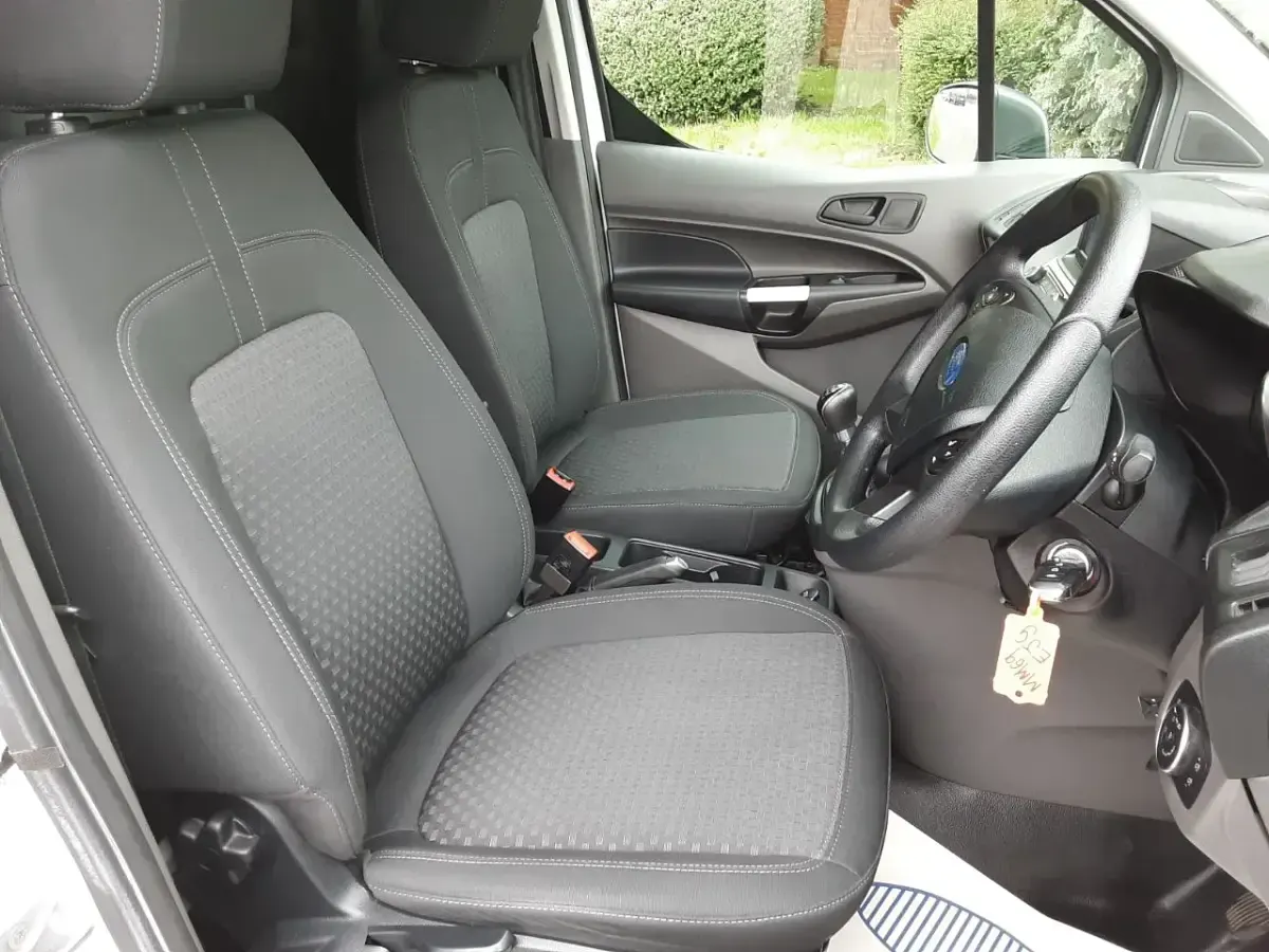 Used Ford Transit Trend 100 HP (73 kW) 2020 White Van