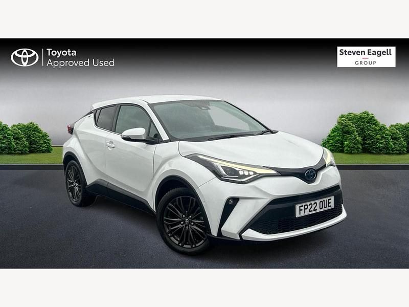 Used Toyota C-HR 184 HP (135 kW) 2022 White SUV